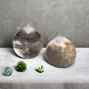 70036 Shell Pendant Earrings